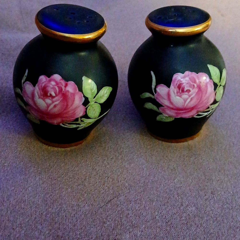 Vintage Western Germany Black Beauty salt & pepper.